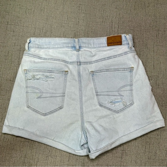 American Eagle Mom Short Distressed Destroyed Stretch High Rise Light Blue 8 - Picture 6 of 9